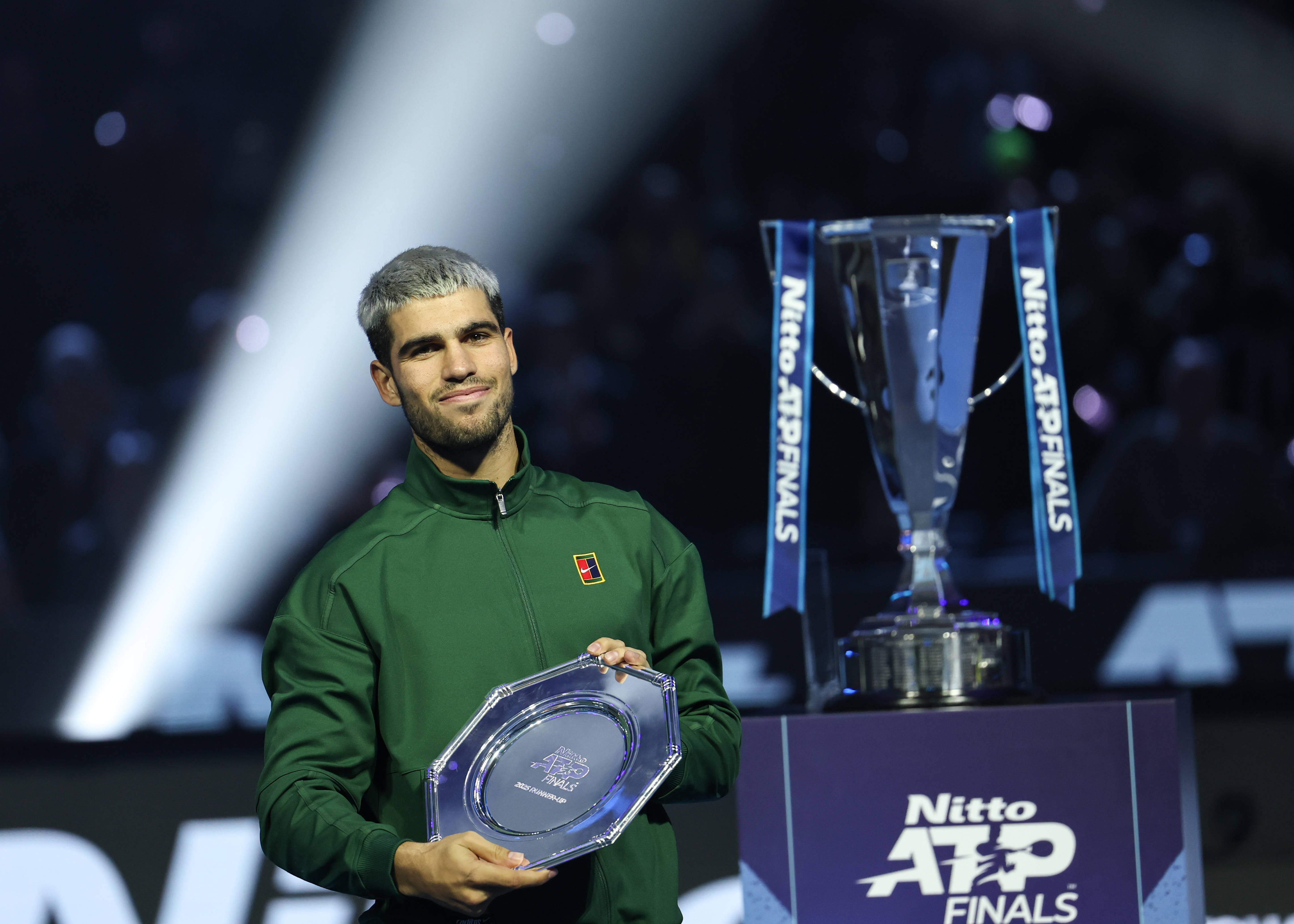 拉沃尔杯轻取ATP总决赛,阿尔卡拉斯关键制胜 拉沃尔杯轻取ATP总决赛,阿尔卡拉斯关键制胜