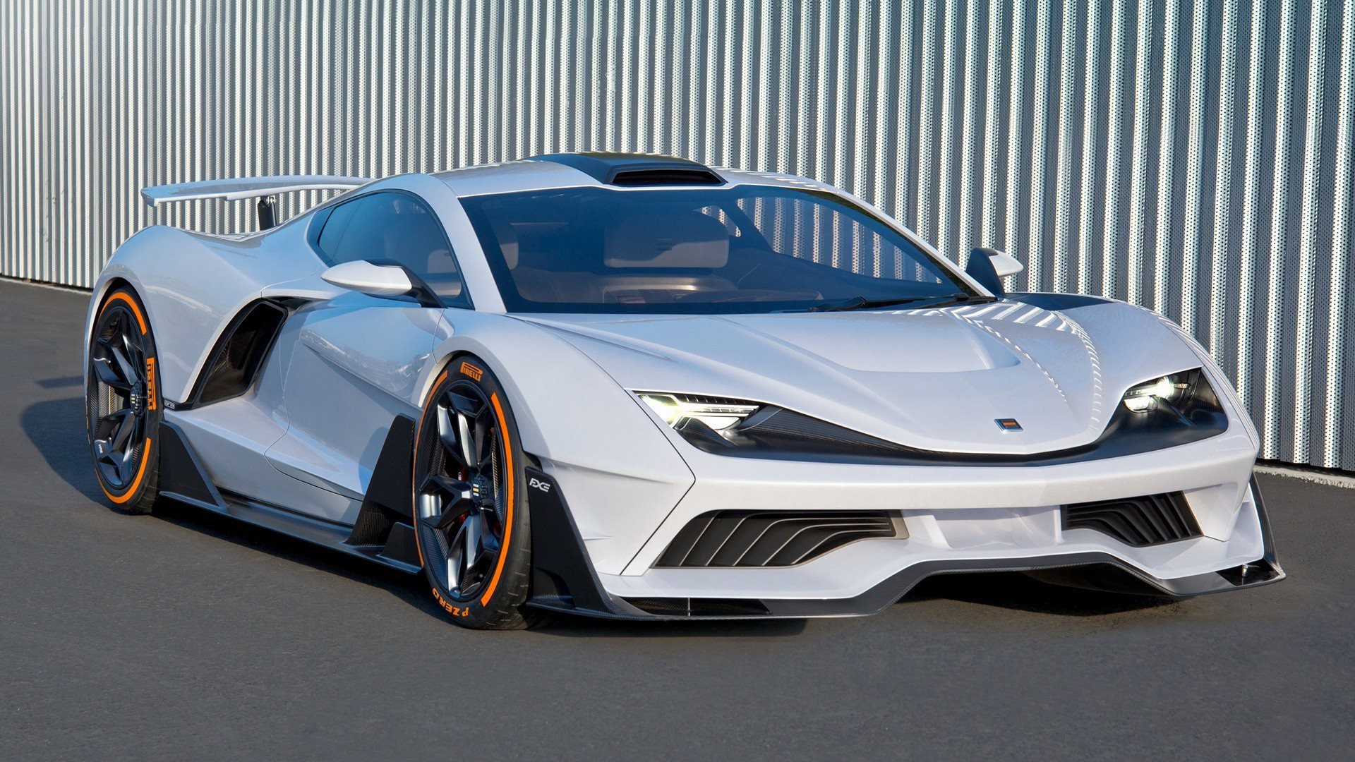 霓虹灯下的钢铁防线，乔治如何以绝妙防守冻结F1街道赛之夜