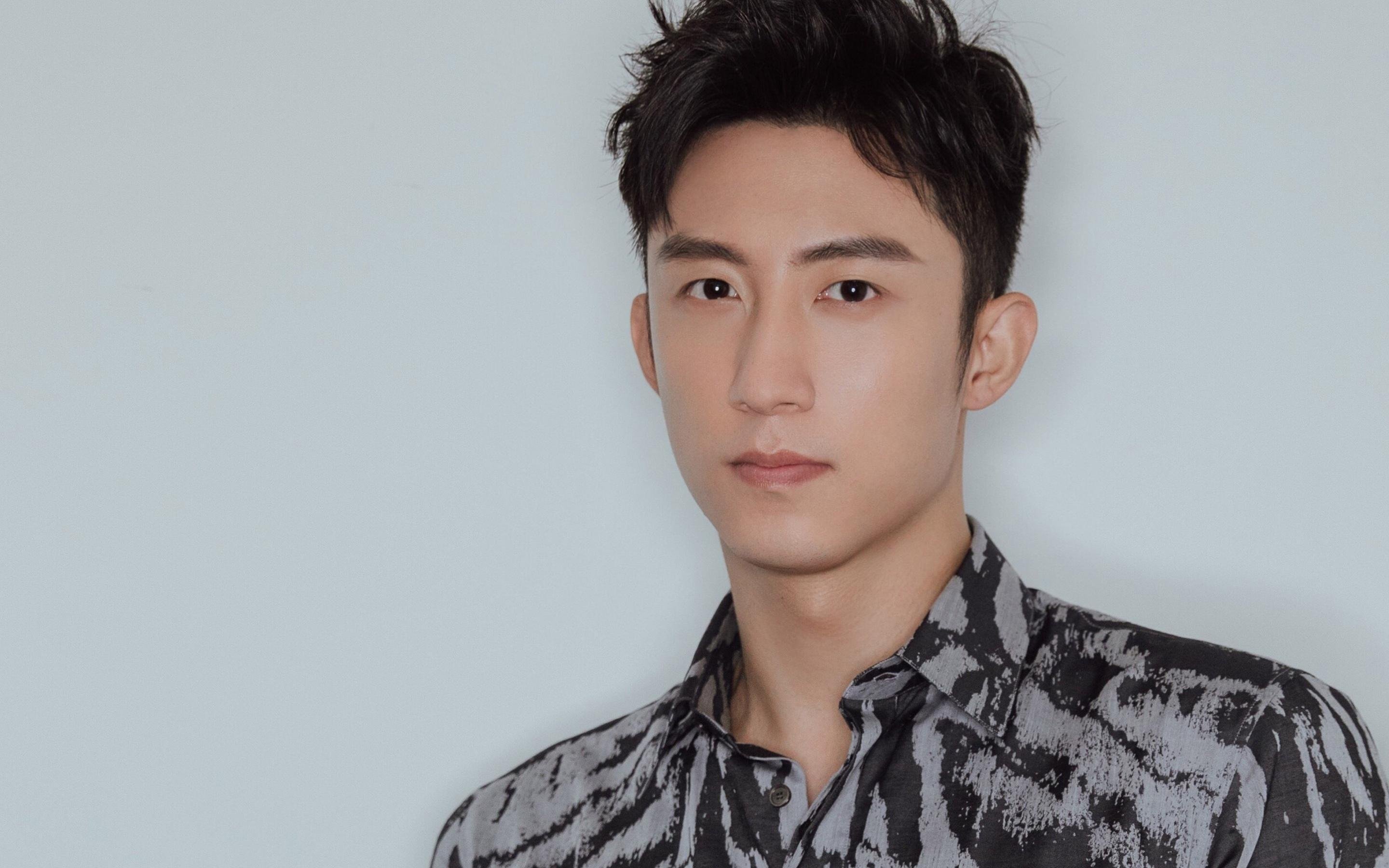 绝境中的橙衣防线,范戴克一击定乾坤,波兰逆转喀麦隆书写B组唯一剧本